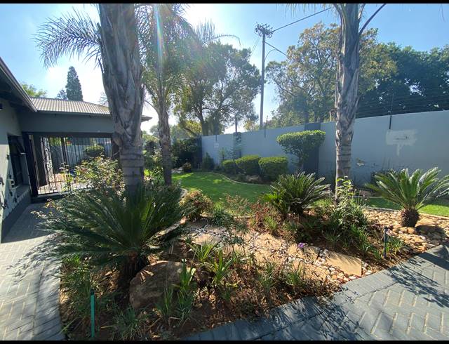 3 BEDROOM FREEHOLD FOR SALE IN RYNFIELD